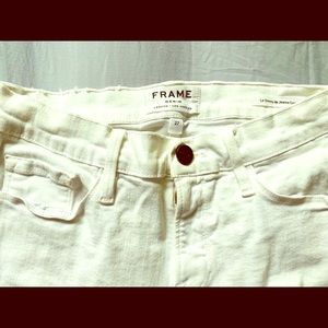 Frame “Le Skinny de Jeanne” in White